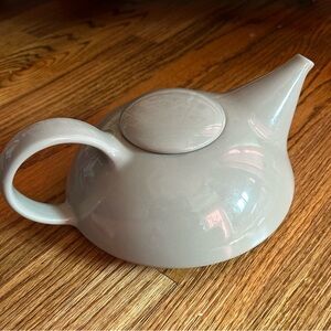 Elegant Grey Postmodern Teapot - Claudia Shuride